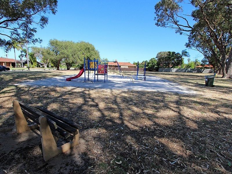 56 Kookerbrook Street, Dudley Park WA 6210