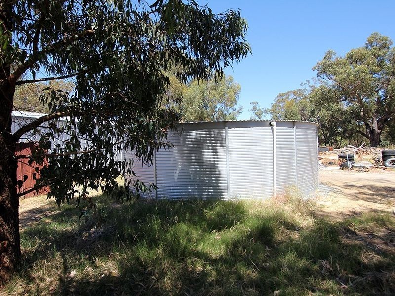 81 Armstrong Hills Drive, Lake Clifton WA 6215