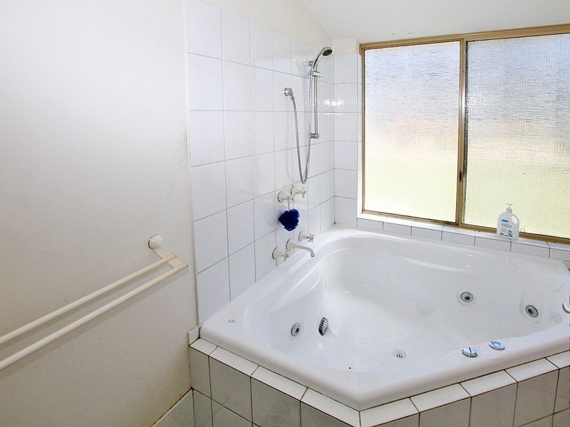 81 Armstrong Hills Drive, Lake Clifton WA 6215