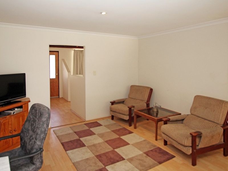 81 Armstrong Hills Drive, Lake Clifton WA 6215