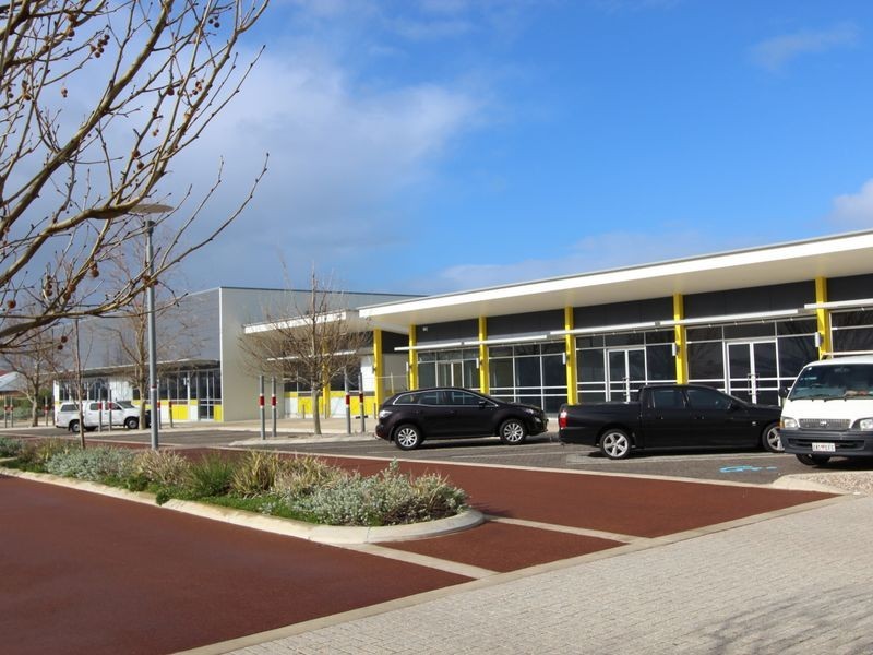 10 Alba Pass, Halls Head WA 6210