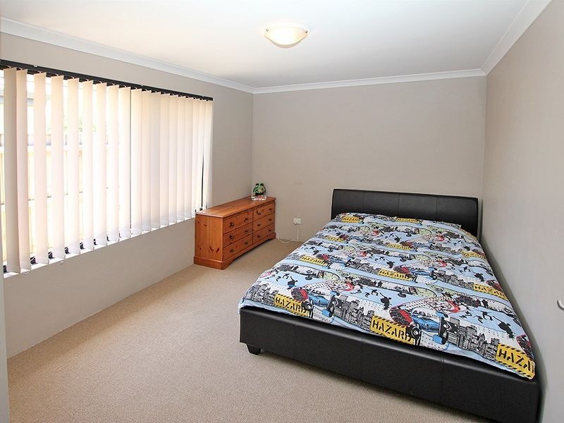 257 Peelwood Parade, Halls Head WA 6210