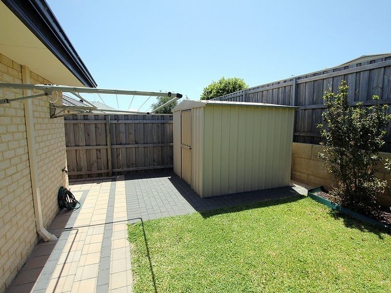 257 Peelwood Parade, Halls Head WA 6210