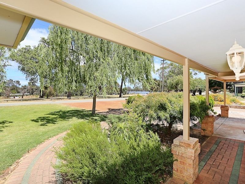 18 Riverside Drive, Furnissdale WA 6209