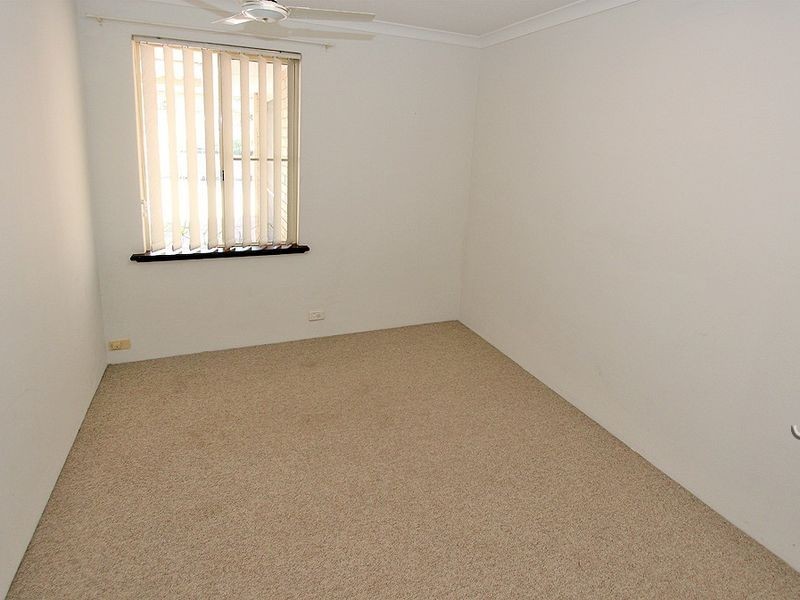 30 Caravel Way, Halls Head WA 6210