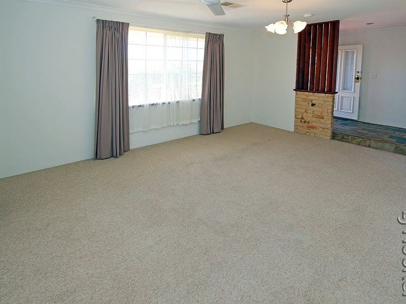 30 Caravel Way, Halls Head WA 6210