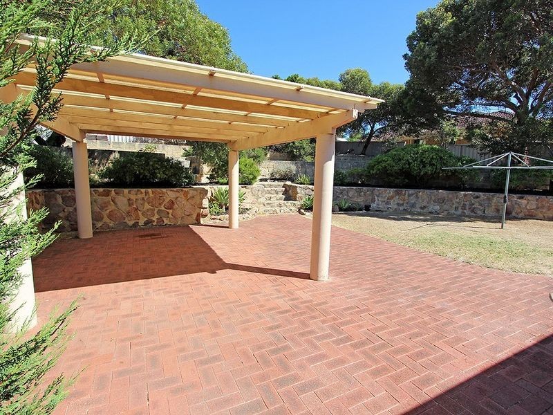 30 Caravel Way, Halls Head WA 6210