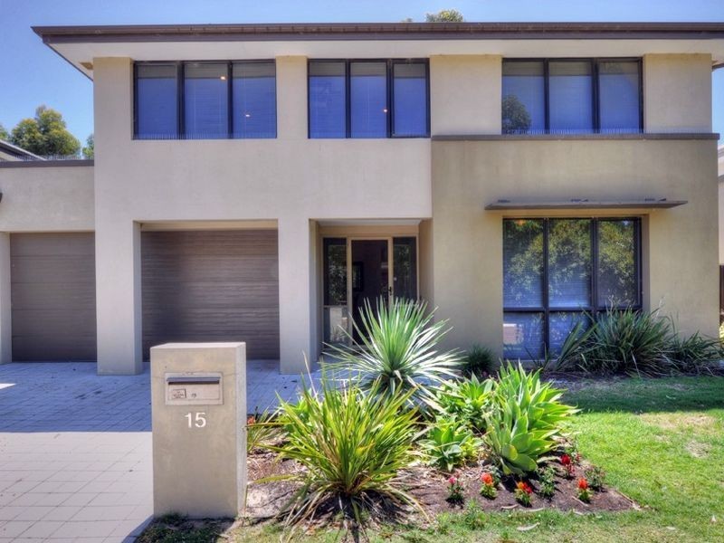 15 Tylney Loop, Meadow Springs WA 6210