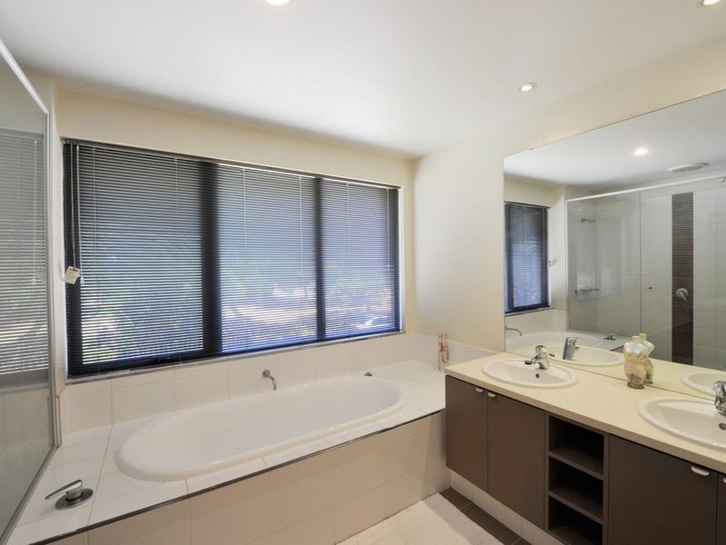 15 Tylney Loop, Meadow Springs WA 6210