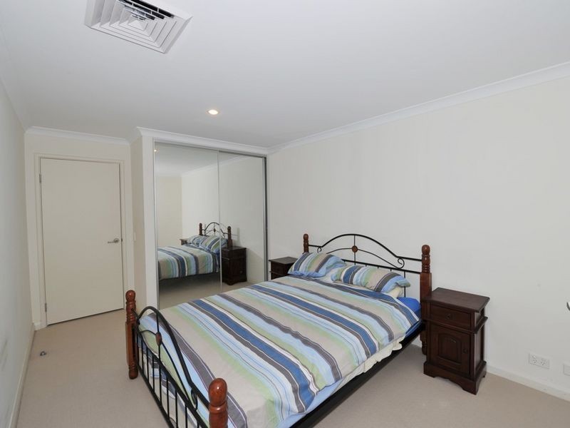 15 Tylney Loop, Meadow Springs WA 6210