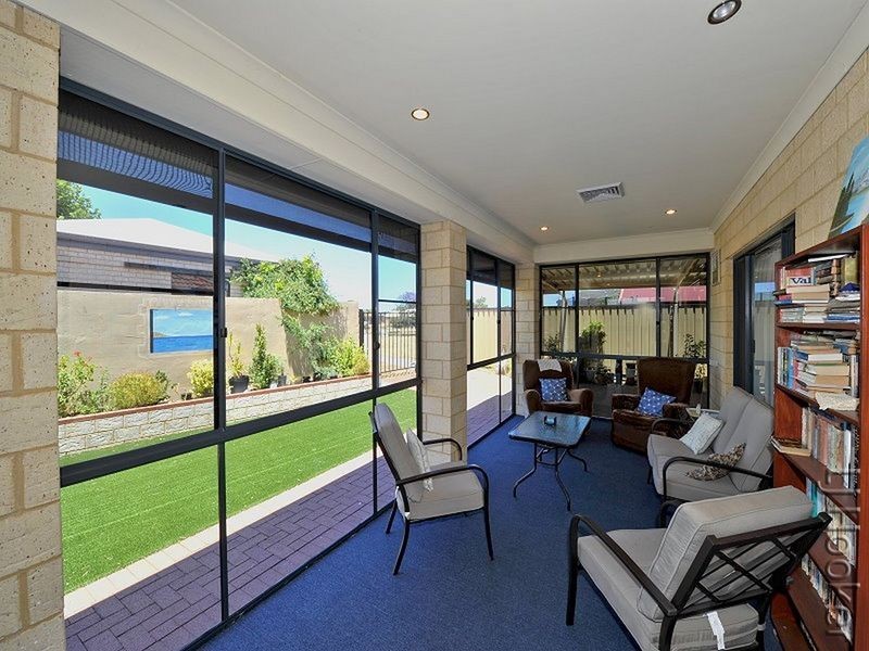 72 Banksia Terrace, South Yunderup WA 6208