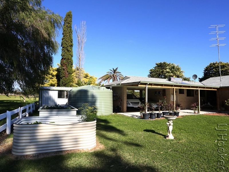 338 Newnham Road, Lake Clifton WA 6215