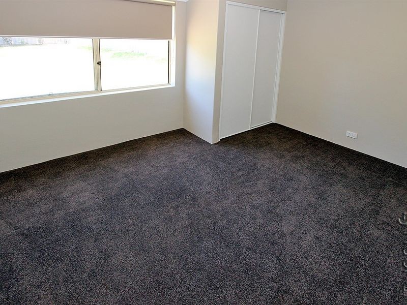 44 Admiralty Crescent, Halls Head WA 6210