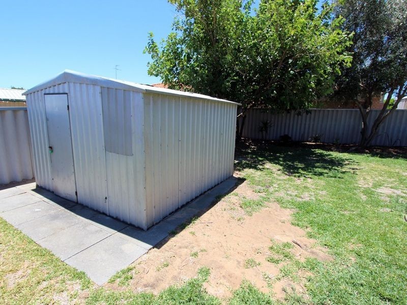 44 Admiralty Crescent, Halls Head WA 6210