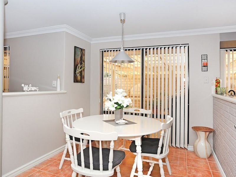 10 Santa Cruz Parkway, Secret Harbour WA 6173