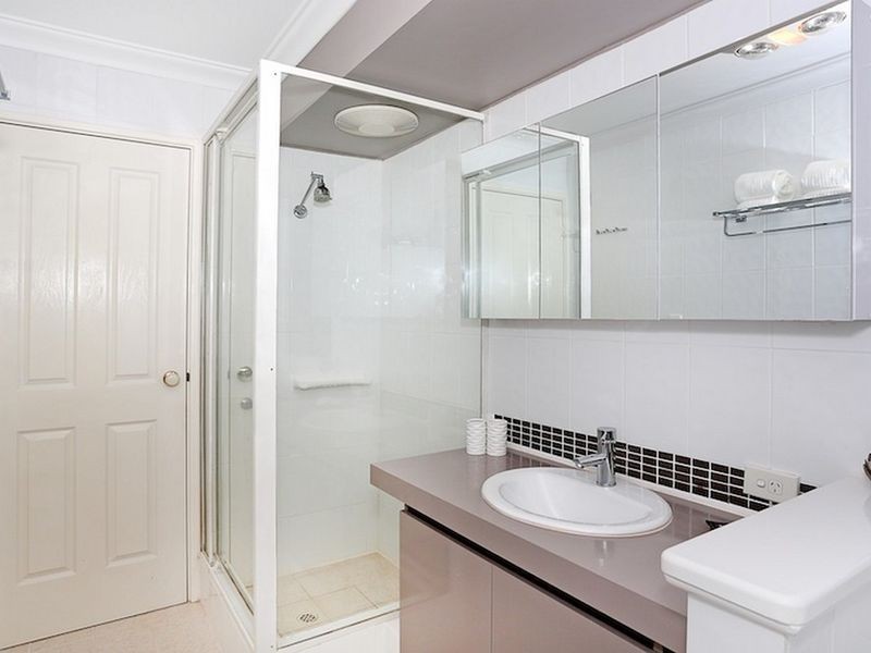 10 Santa Cruz Parkway, Secret Harbour WA 6173