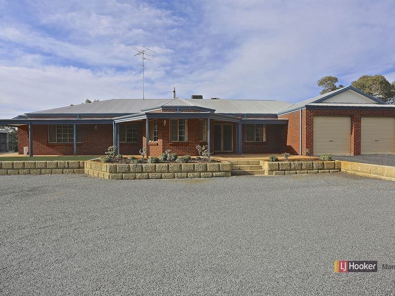 101 Peaceful Waters Drive, Barragup WA 6209