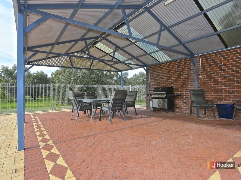 101 Peaceful Waters Drive, Barragup WA 6209