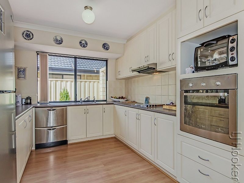 24 Bennett Brook Circle, Greenfields WA 6210