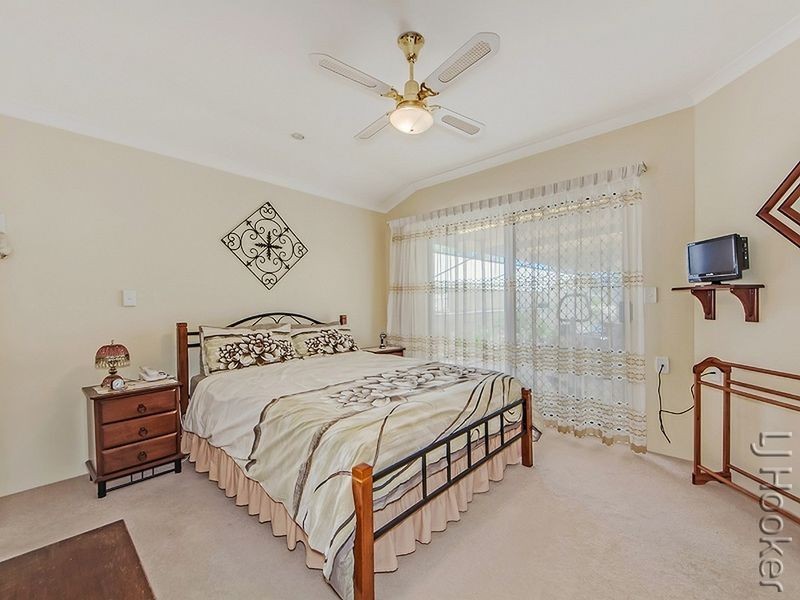 7 Robertson Grove, South Yunderup WA 6208