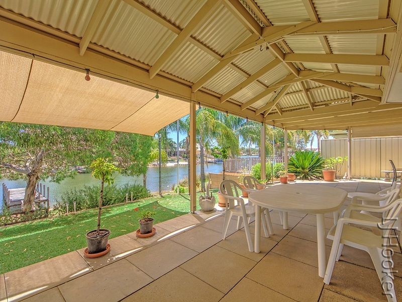 7 Robertson Grove, South Yunderup WA 6208