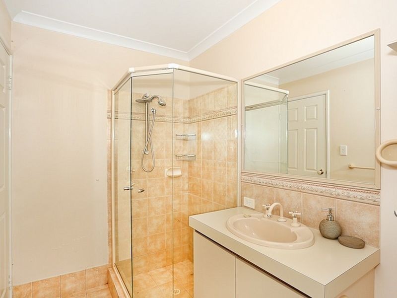 2 Neptune Place, Halls Head WA 6210