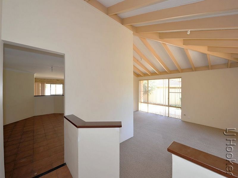 34 Fairway Crescent, Meadow Springs WA 6210