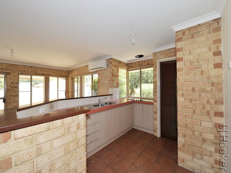 34 Fairway Crescent, Meadow Springs WA 6210