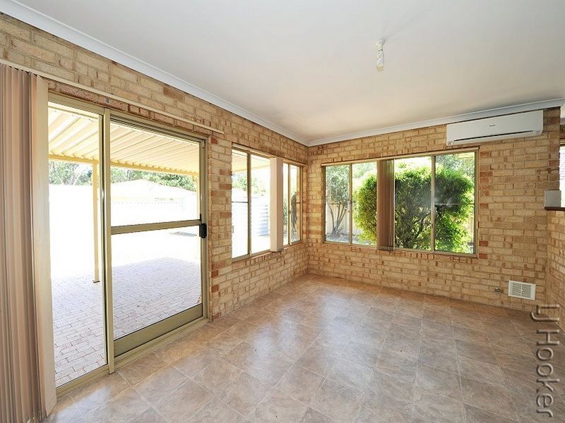 34 Fairway Crescent, Meadow Springs WA 6210