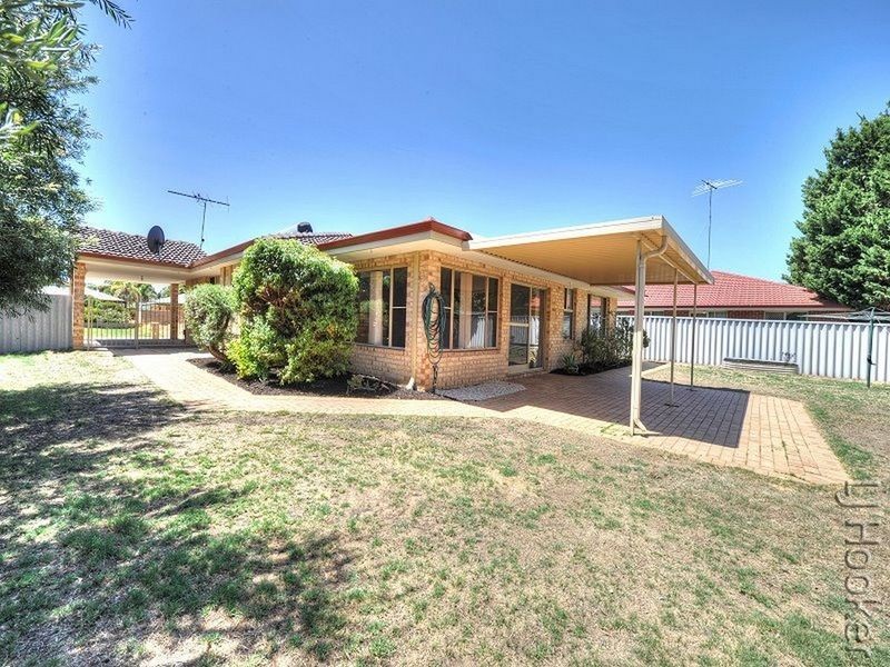 34 Fairway Crescent, Meadow Springs WA 6210