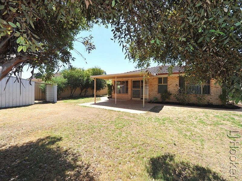 34 Fairway Crescent, Meadow Springs WA 6210