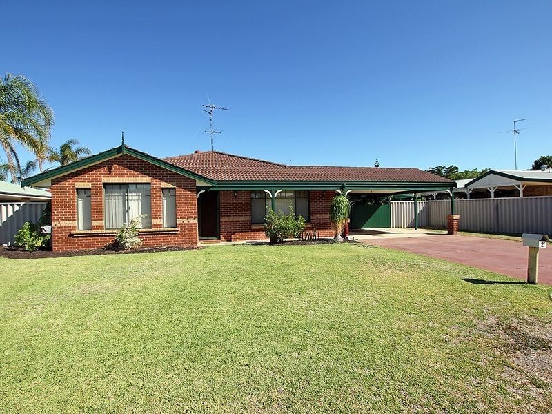 2 Qualup Court, Halls Head WA 6210