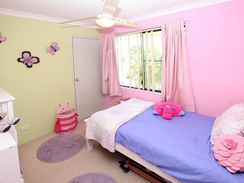 2 Qualup Court, Halls Head WA 6210