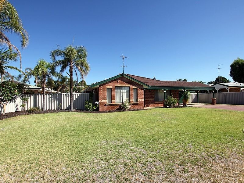 2 Qualup Court, Halls Head WA 6210
