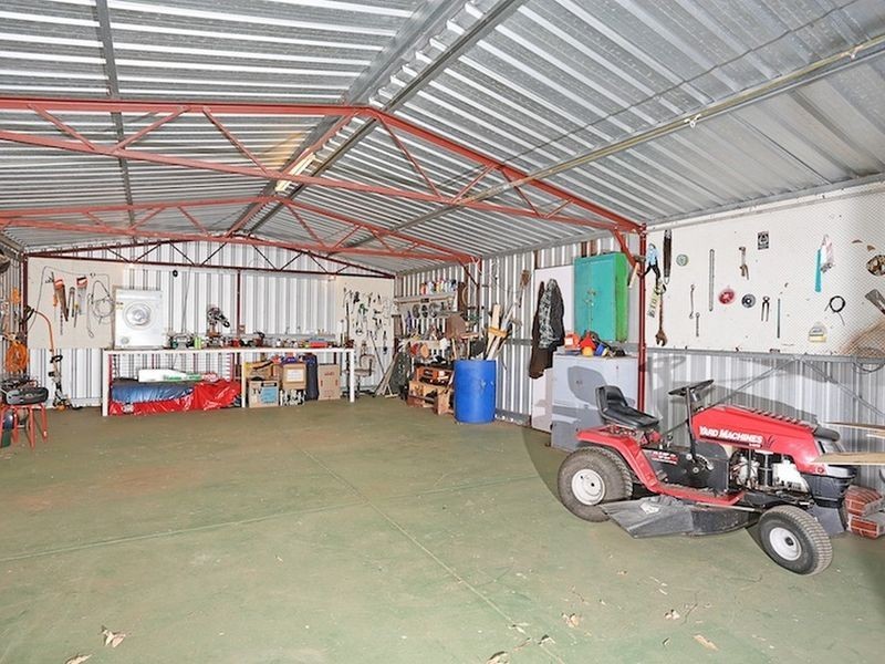 425 Mulga Drive East, Parklands WA 6180