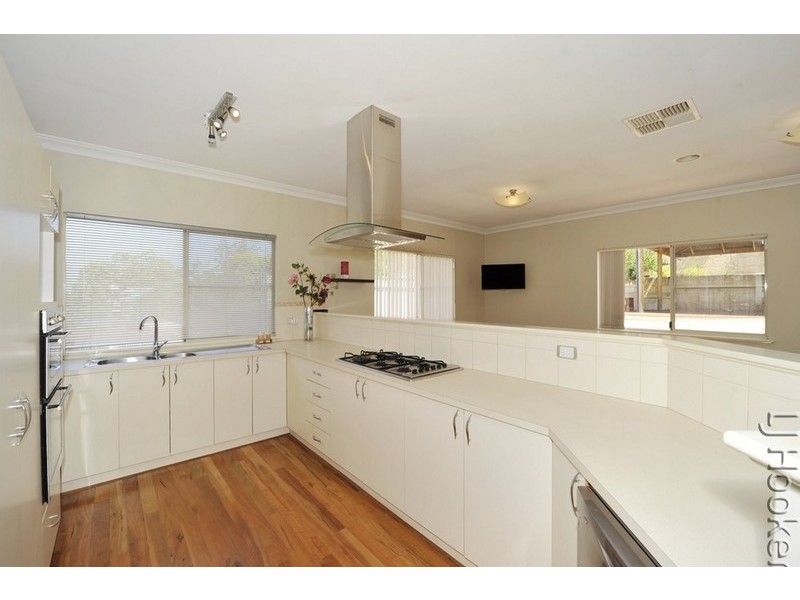 18 Hestia Way, San Remo WA 6210