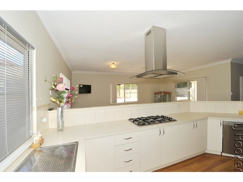 18 Hestia Way, San Remo WA 6210