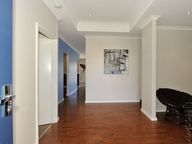 15 Varia Way, Halls Head WA 6210