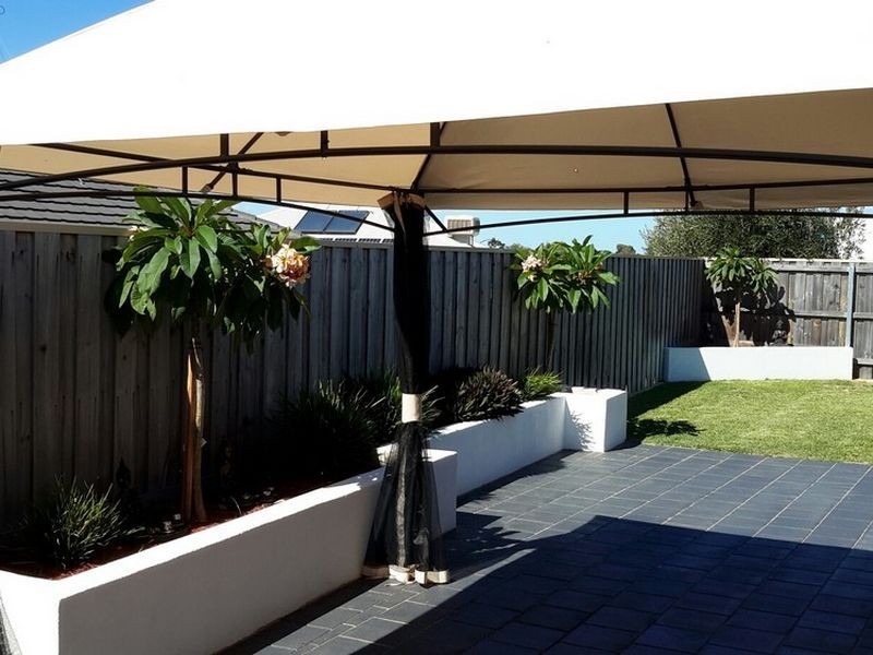 15 Varia Way, Halls Head WA 6210