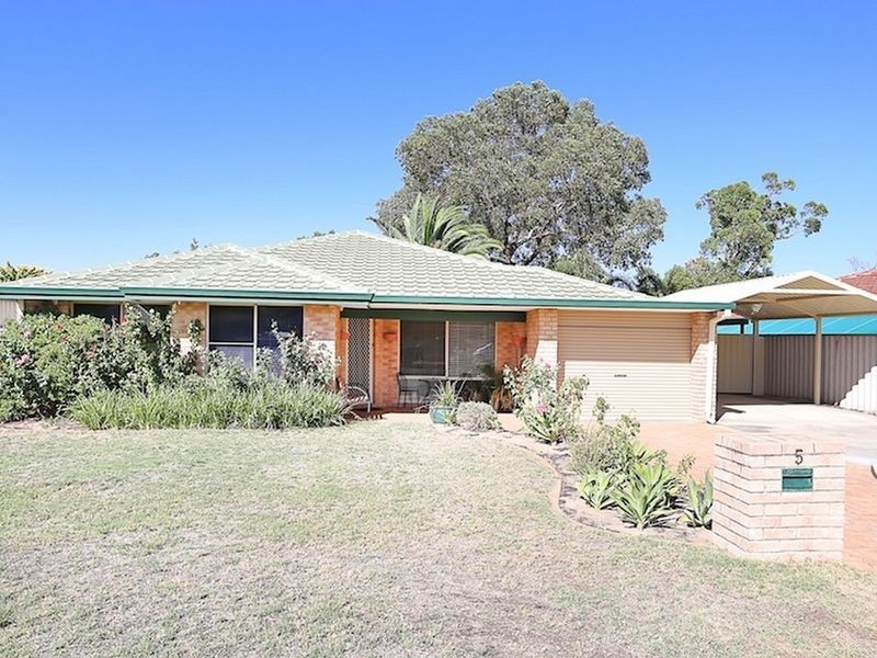 5 Tuart Road, Greenfields WA 6210