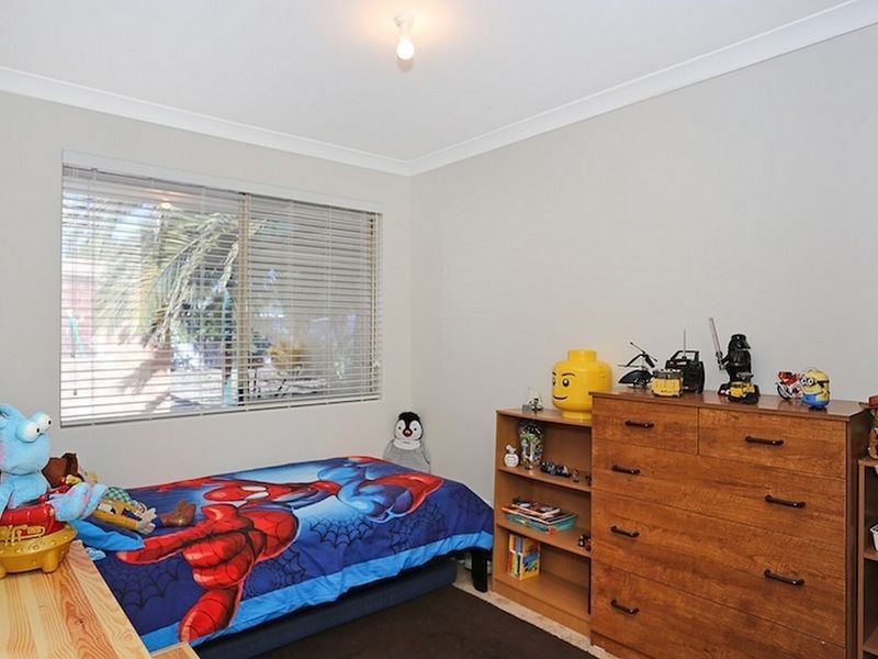 5 Tuart Road, Greenfields WA 6210