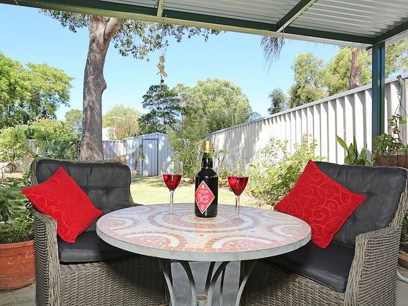 5 Tuart Road, Greenfields WA 6210