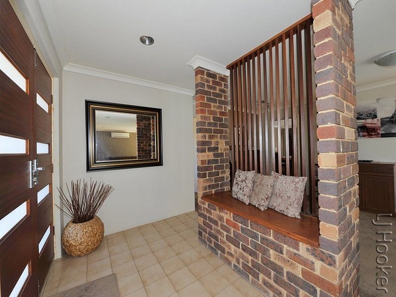 4 Spruce Court, Halls Head WA 6210