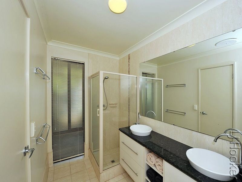 4 Spruce Court, Halls Head WA 6210