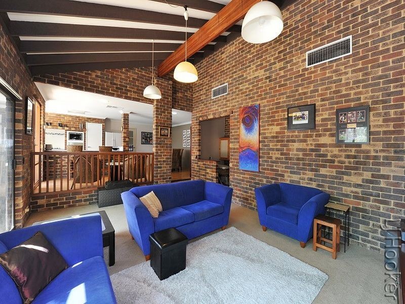 4 Spruce Court, Halls Head WA 6210