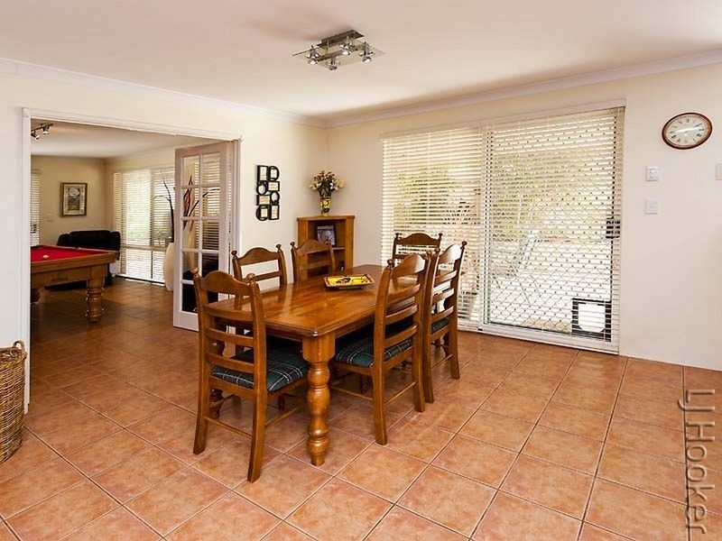 52 Country Road, Pinjarra WA 6208