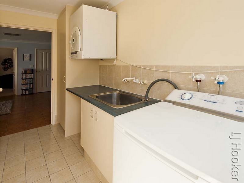 52 Country Road, Pinjarra WA 6208