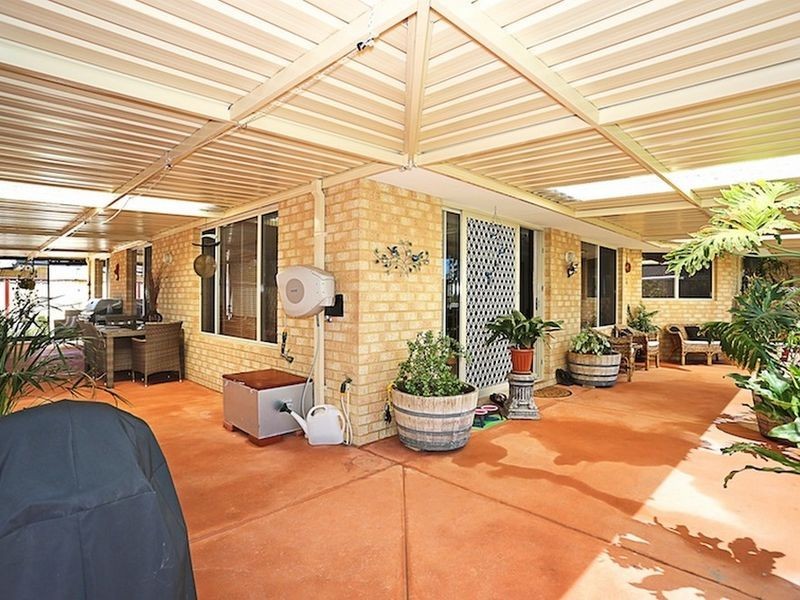 34 Pentland Crescent, Dudley Park WA 6210