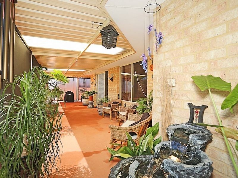 34 Pentland Crescent, Dudley Park WA 6210