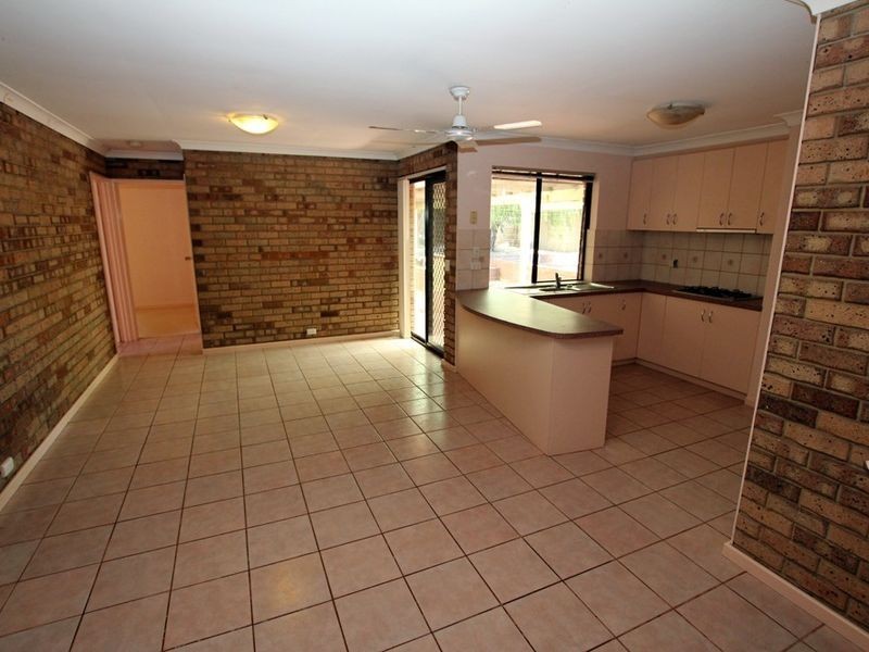 43 Peelwood Parade, Halls Head WA 6210